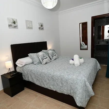 Yuliana Apartment